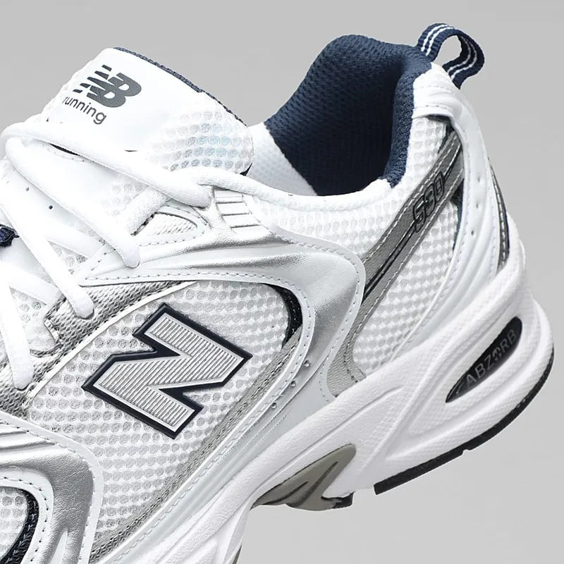 New Balance 530 detalle talón